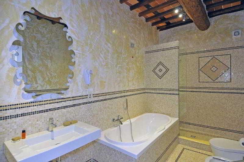 Antica Residenza Dell'Angelo Hotel Lucca Bagian luar foto