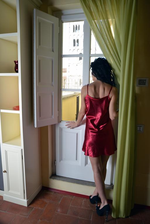 Antica Residenza Dell'Angelo Hotel Lucca Bagian luar foto