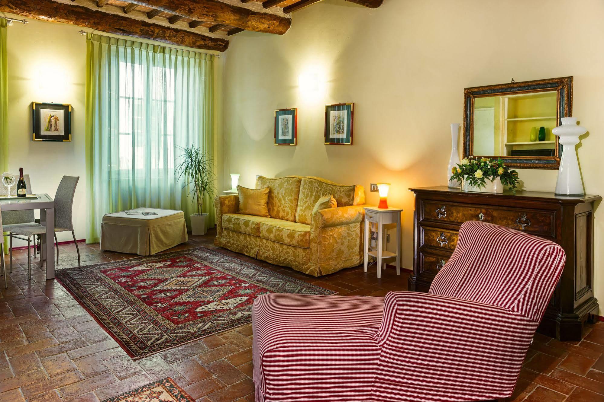 Antica Residenza Dell'Angelo Hotel Lucca Bagian luar foto