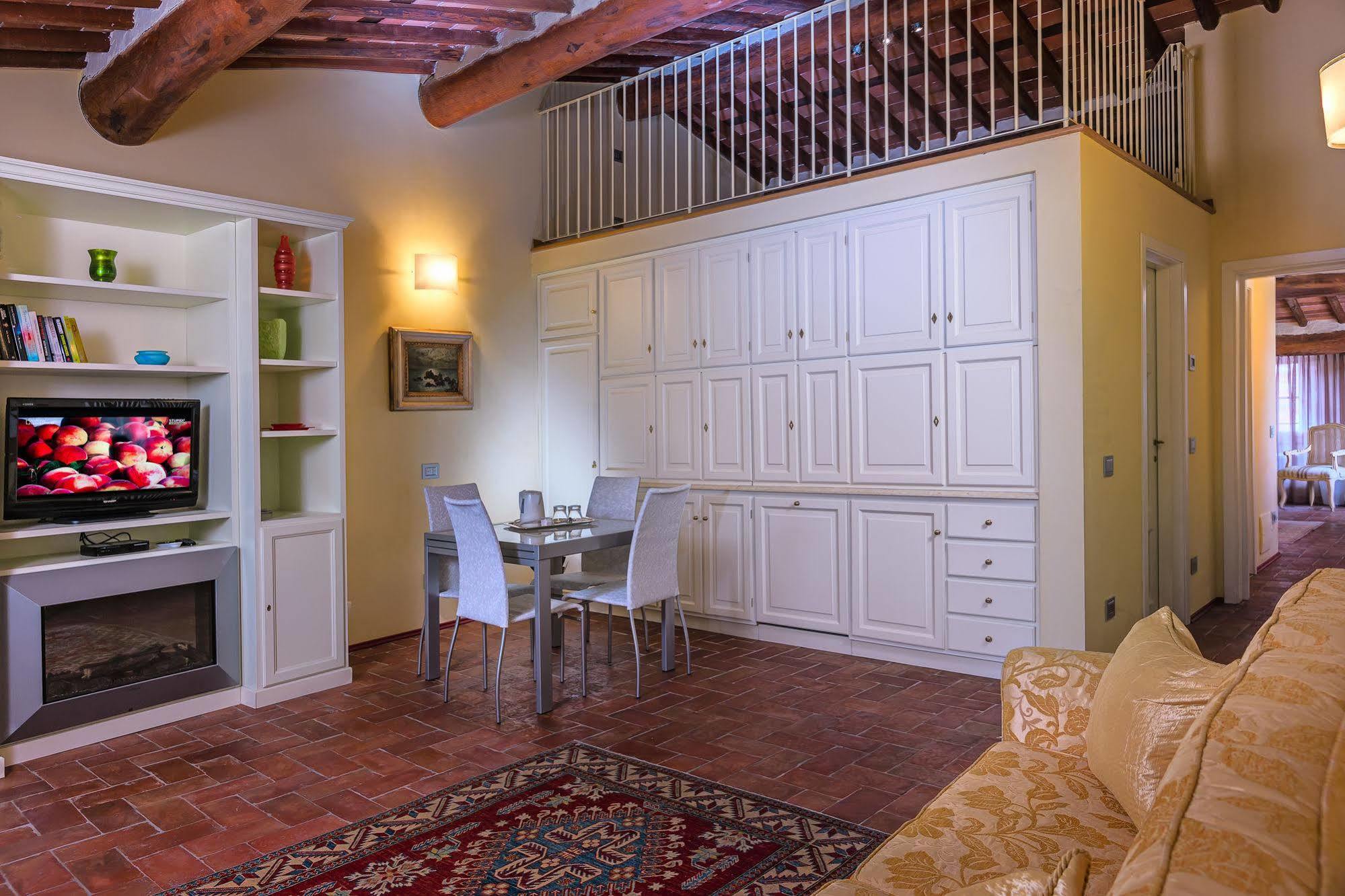 Antica Residenza Dell'Angelo Hotel Lucca Bagian luar foto