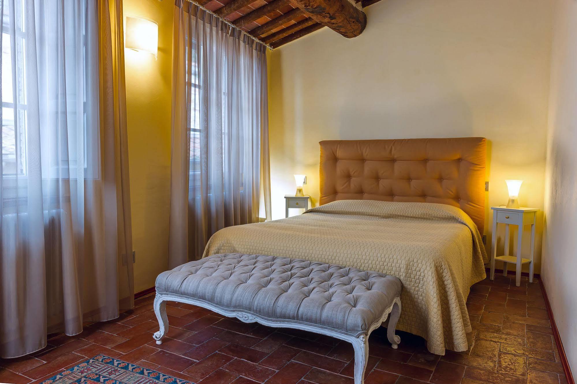 Antica Residenza Dell'Angelo Hotel Lucca Bagian luar foto